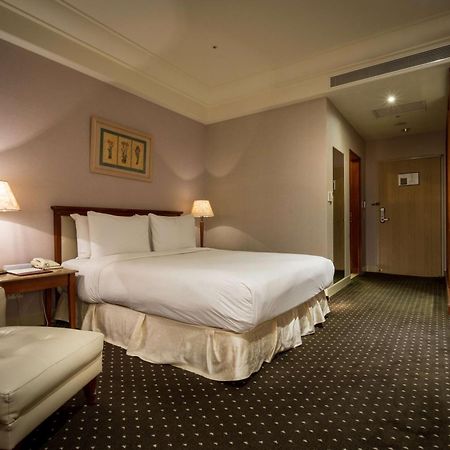 Grand View Hotel Yuanlin Room photo