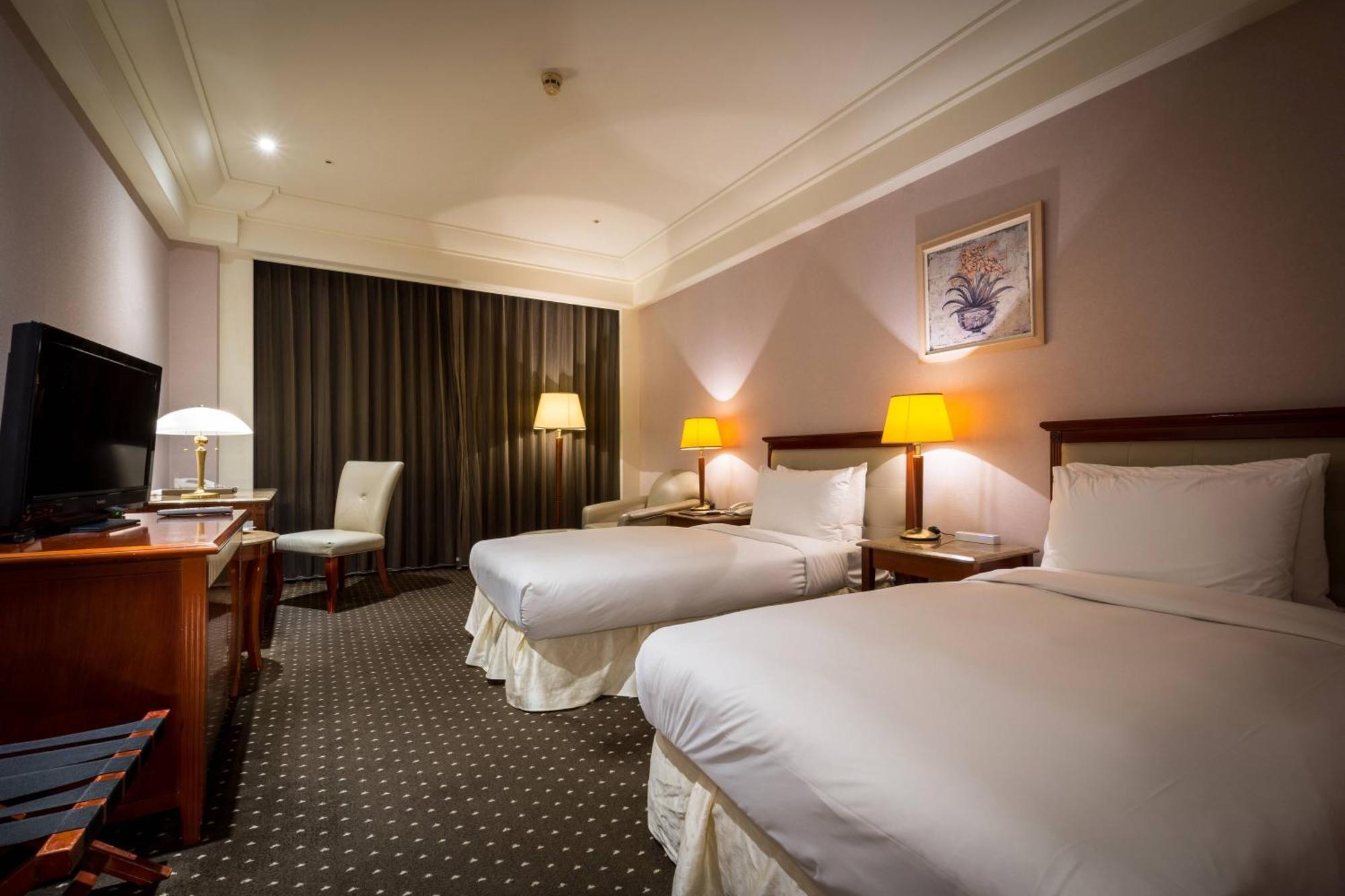 Grand View Hotel Yuanlin Exterior photo